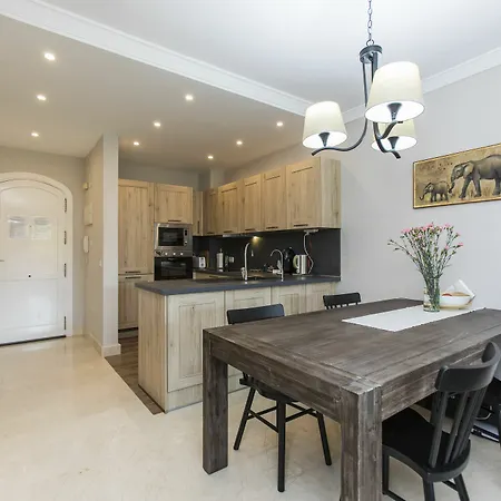 Apartment Perfect Location Between Golf And